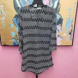 J Valdi Black and White Coverup